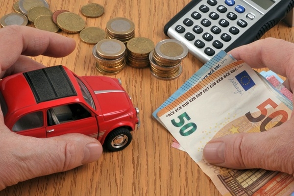 Kā iekļauties budžetā: pieci noderīgi padomi auto 