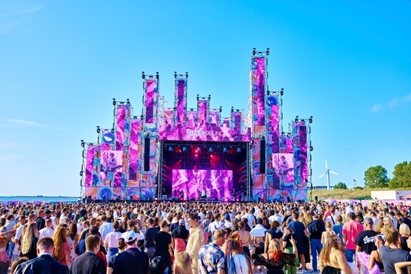 «Summer Sound 2025» pārsteidz ar unikālu šovu: «Th