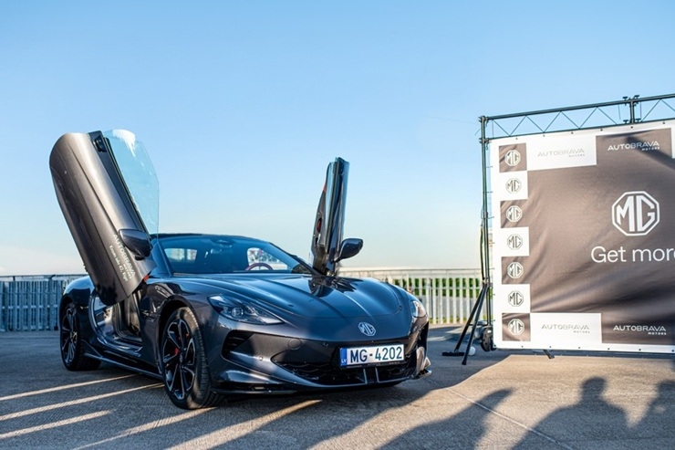 «AUTOBRAVA Motors» »Rīgas Motormuzejā prezentē bri