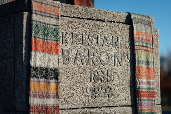 Turaidas muzejrezervāts aicina: Rīts ar tautasdzie