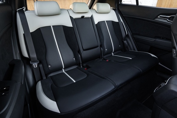 2026. gada Kia Sportage jaunākajos IIHS drošības t