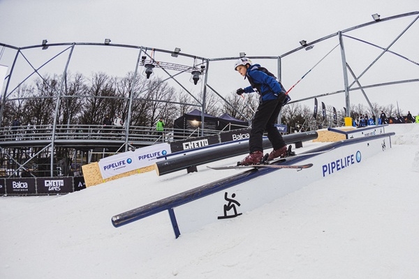Rīgas centrā norisināsies frīstaila slēpošanas un 