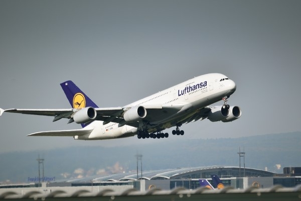«Lufthansas» nedienām gals? Li