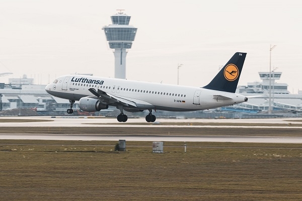 «Lufthansa» atsāk lidojumus uz Irāku un Jordāniju