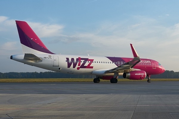 Arī «Wizz Air» nopietnas problēmas ar lidmašīnu dz