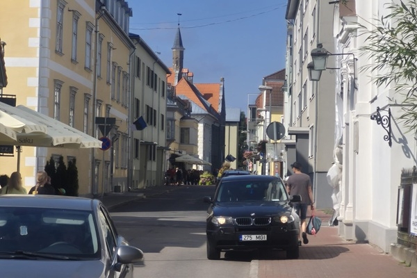 Pērnava vēlas ieviest nodokli vasaras dzīvokļu īpa