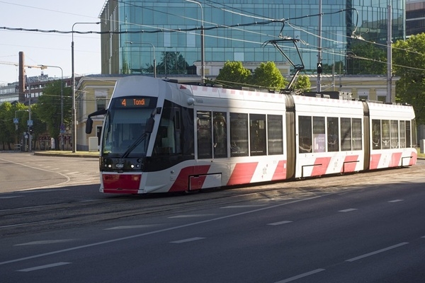 Tallinas sabiedriskajā transportā aizmirsts pat ve