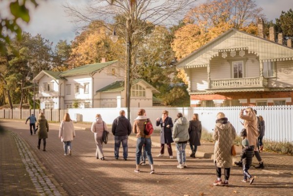 Pastaigas vecpilsētā gida pavadībā