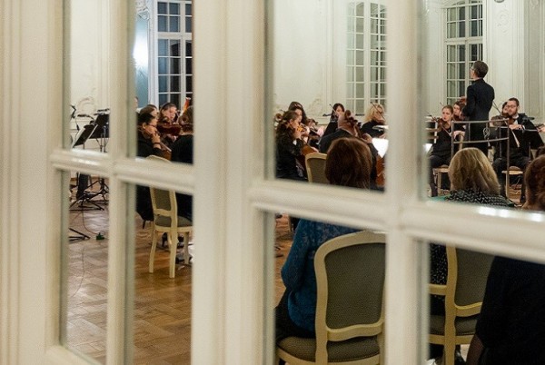 Francijas simfoniskā elegance Rundālē