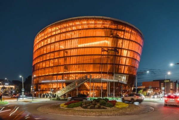 “Lielais dzintars” aicina uz koncertu  104025 “Lielais dzintars” aicina uz koncertu