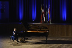 Jauno pianistu konkurss Valmierā