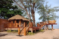 Taizeme, 5* Santhiya Phuket Natai Resort